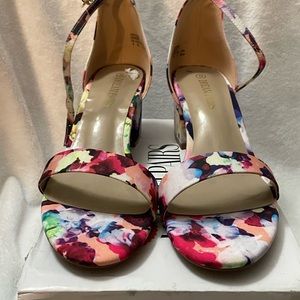 DREAM PAIRS Women's Low-Chunk Low Heel Pump Sandals size 9